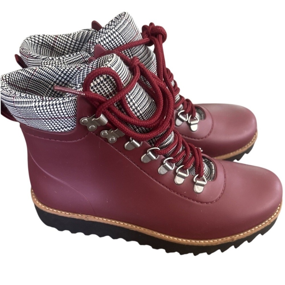 Burgundy Matte Plaid Trim Lace Up Ankle Booties Women's 9